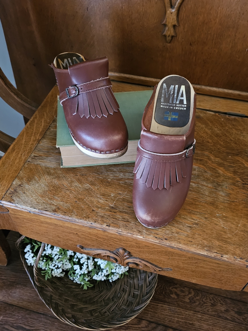 Vintage MIA Swedish Leather Wood Clogs Size 38 Kiltie Fringe Burgundy